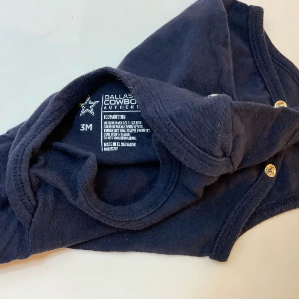Dallas Cowboys NFL Team Apparel "gameday Outfit" Baby One Piece (Size: 3 M)